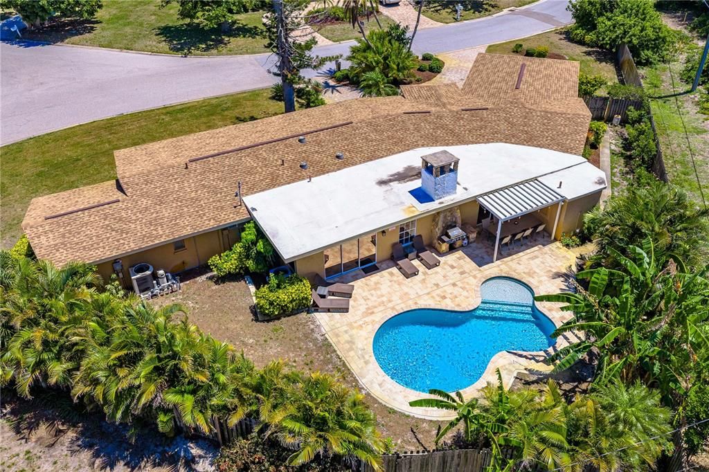 En Venta: $925,000 (4 camas, 2 baños, 3037 Pies cuadrados)