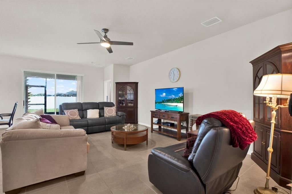 Active With Contract: $375,000 (4 beds, 2 baths, 2046 Square Feet)