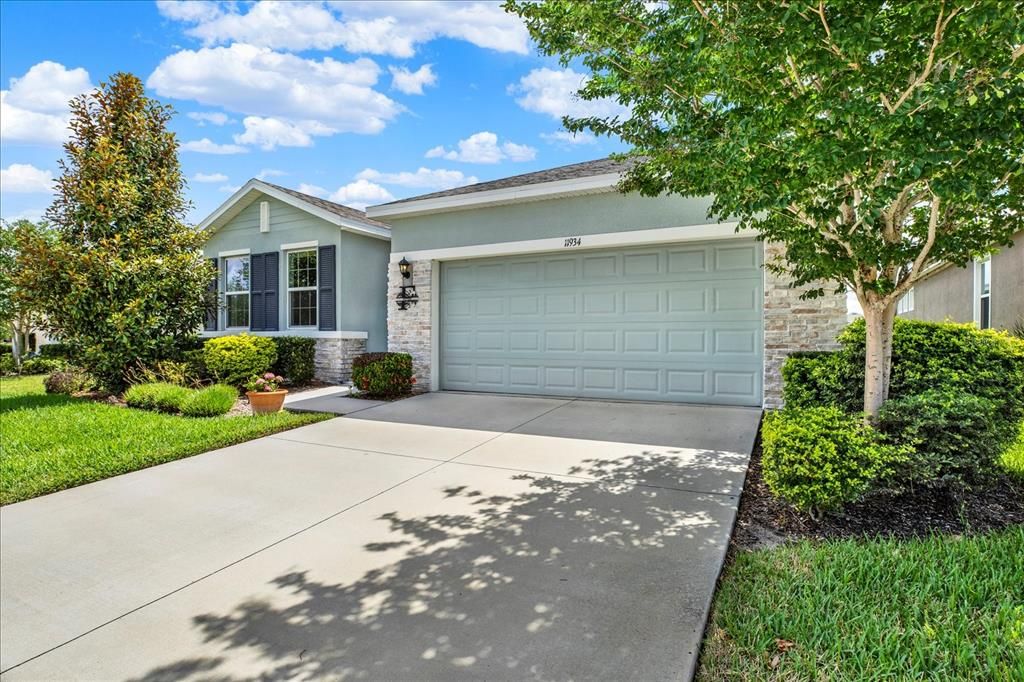 Active With Contract: $375,000 (4 beds, 2 baths, 2046 Square Feet)
