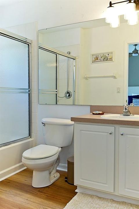На продажу: $285,000 (3 спален, 2 ванн, 1291 Квадратных фут)