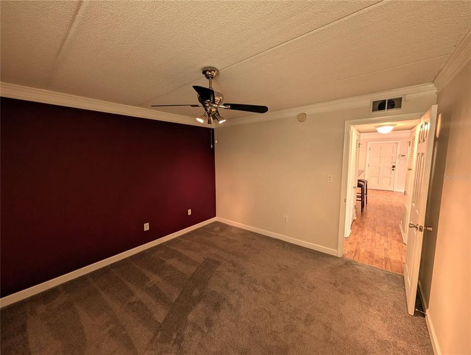 В аренду: $1,645 (2 спален, 1 ванн, 864 Квадратных фут)