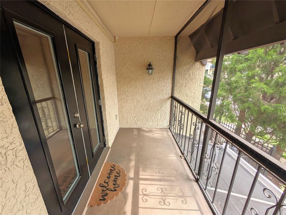 В аренду: $1,645 (2 спален, 1 ванн, 864 Квадратных фут)