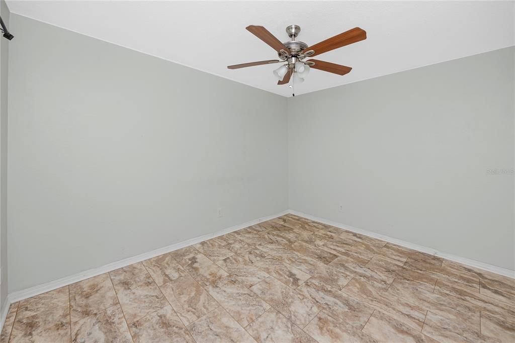 For Rent: $1,800 (2 beds, 1 baths, 845 Square Feet)