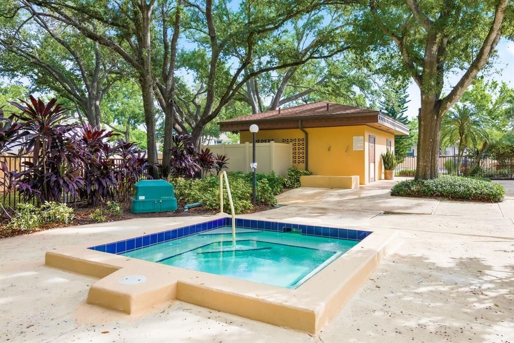 Activo con contrato: $220,000 (2 camas, 2 baños, 1350 Pies cuadrados)