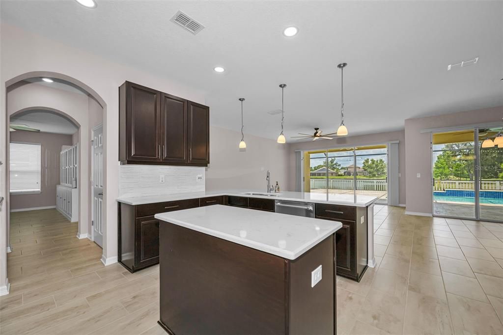 For Sale: $769,000 (4 beds, 3 baths, 3033 Square Feet)