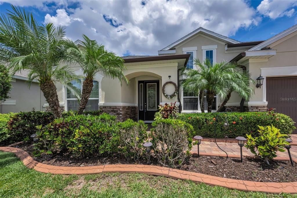 For Sale: $769,000 (4 beds, 3 baths, 3033 Square Feet)