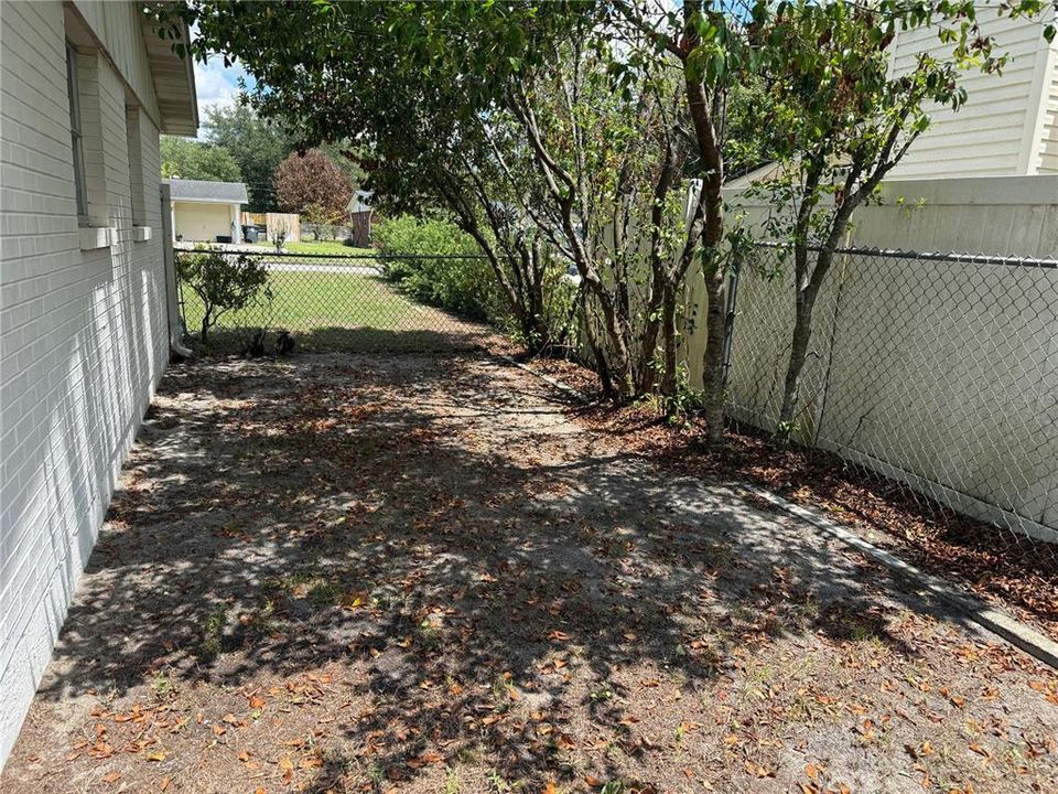 For Sale: $377,880 (3 beds, 2 baths, 1128 Square Feet)