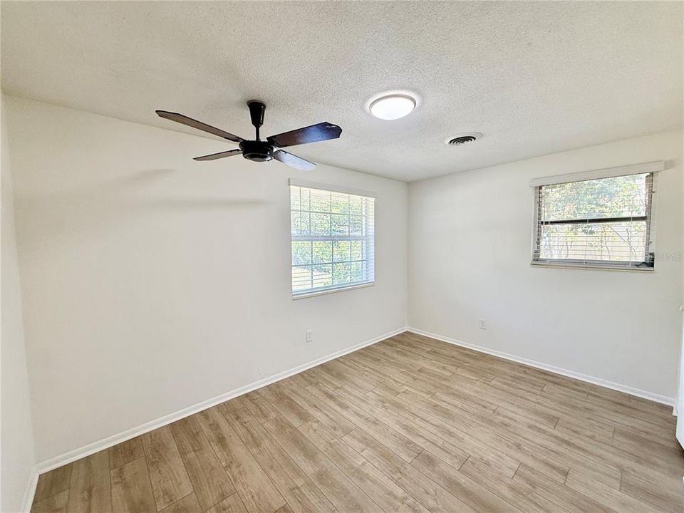 For Sale: $377,880 (3 beds, 2 baths, 1128 Square Feet)
