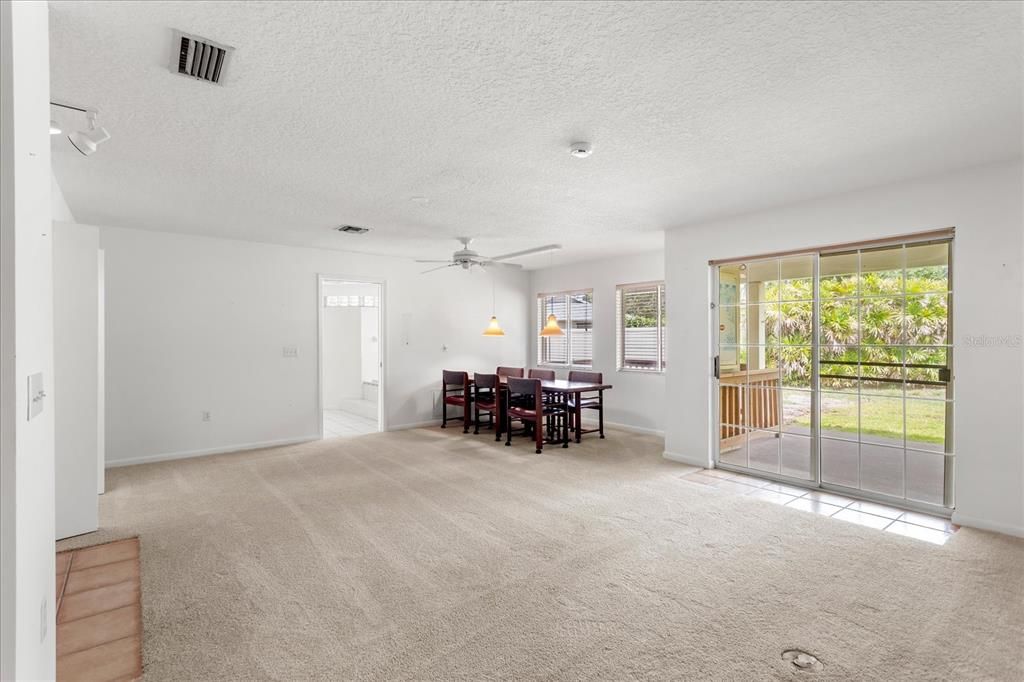For Sale: $524,900 (4 beds, 2 baths, 2803 Square Feet)