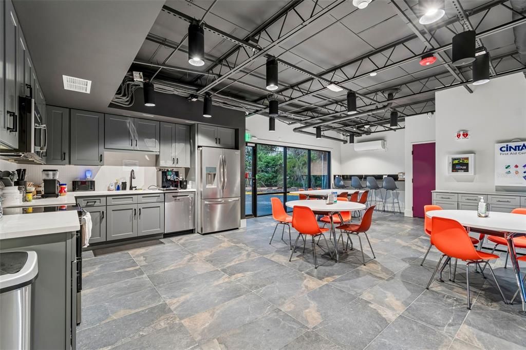 For Sale: $7,500,000 (0 beds, 0 baths, 8335 Square Feet)