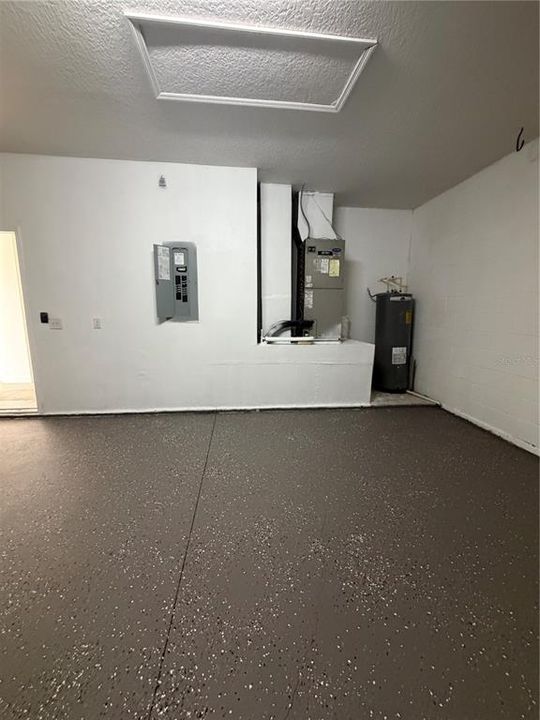 Под контрактом: $279,900 (4 спален, 2 ванн, 1647 Квадратных фут)