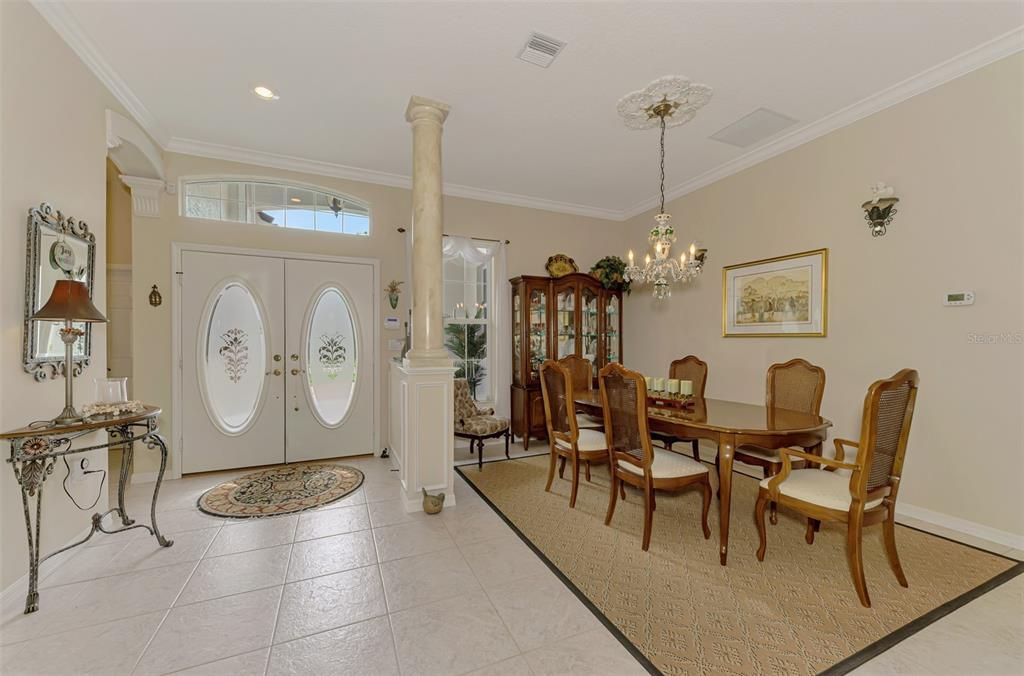 For Sale: $575,000 (2 beds, 2 baths, 2100 Square Feet)