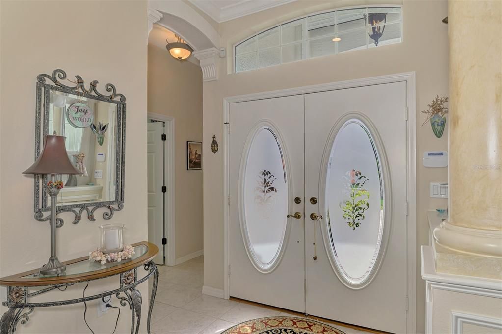 For Sale: $575,000 (2 beds, 2 baths, 2100 Square Feet)
