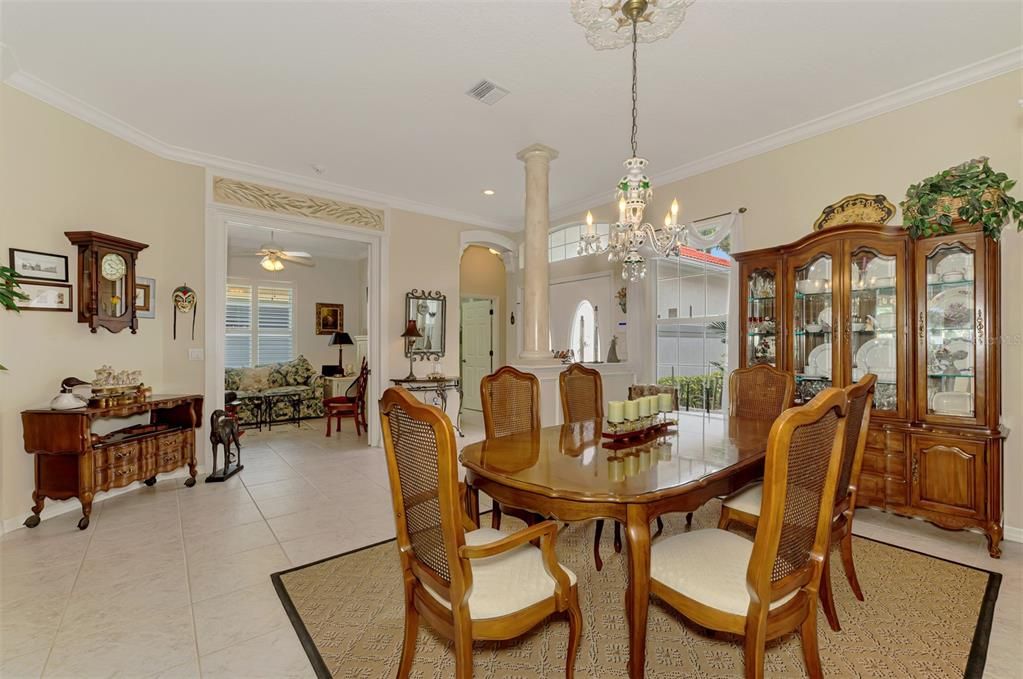 For Sale: $575,000 (2 beds, 2 baths, 2100 Square Feet)