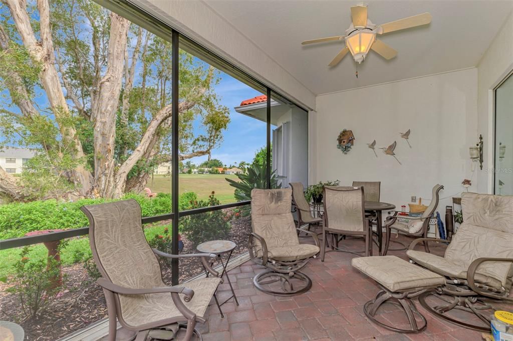 For Sale: $575,000 (2 beds, 2 baths, 2100 Square Feet)