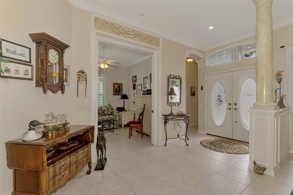 For Sale: $575,000 (2 beds, 2 baths, 2100 Square Feet)