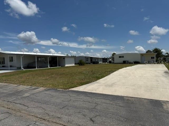 На продажу: $15,000 (0.14 acres)