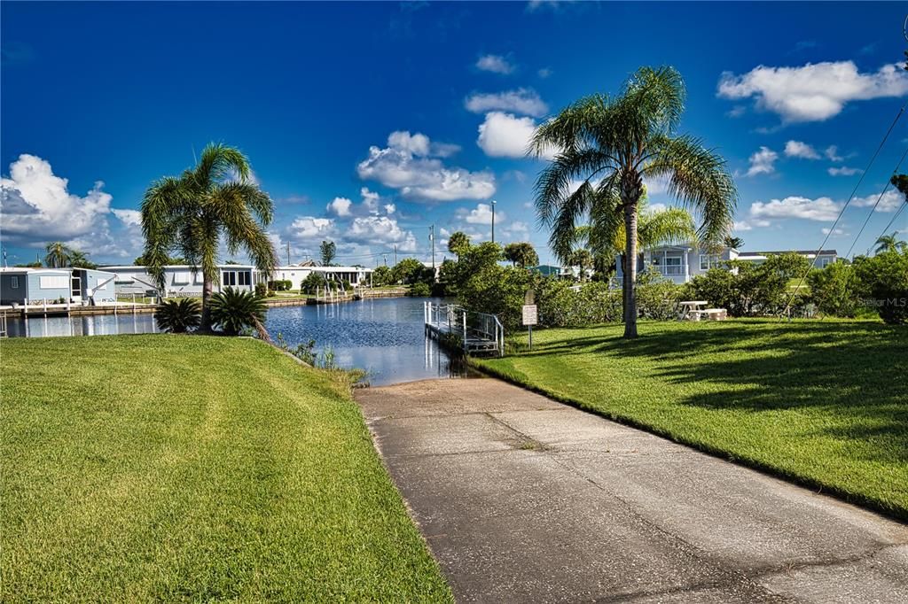 На продажу: $15,000 (0.14 acres)