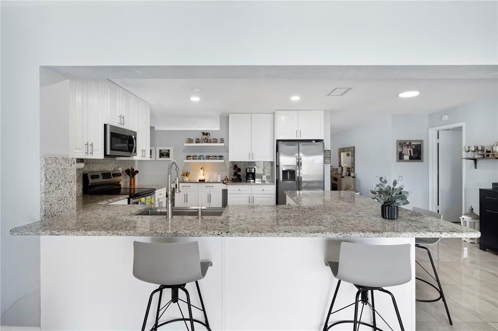 Activo con contrato: $455,000 (3 camas, 2 baños, 1836 Pies cuadrados)