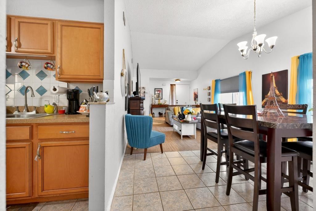 For Sale: $589,900 (6 beds, 4 baths, 2247 Square Feet)