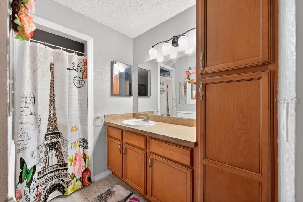 For Sale: $589,900 (6 beds, 4 baths, 2247 Square Feet)