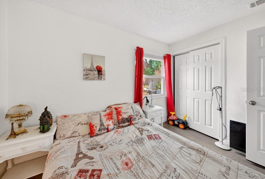For Sale: $589,900 (6 beds, 4 baths, 2247 Square Feet)