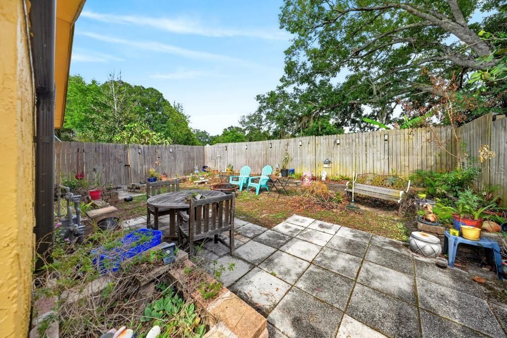 For Sale: $589,900 (6 beds, 4 baths, 2247 Square Feet)