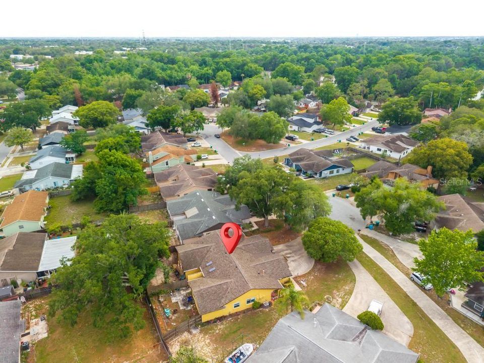 For Sale: $589,900 (6 beds, 4 baths, 2247 Square Feet)