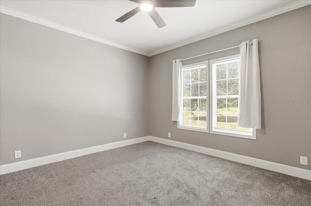 For Sale: $275,000 (3 beds, 2 baths, 1144 Square Feet)
