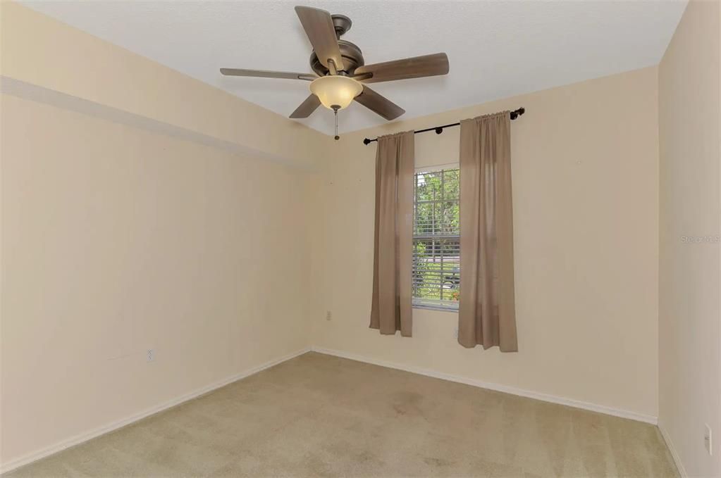 Active With Contract: $220,000 (2 beds, 2 baths, 1192 Square Feet)