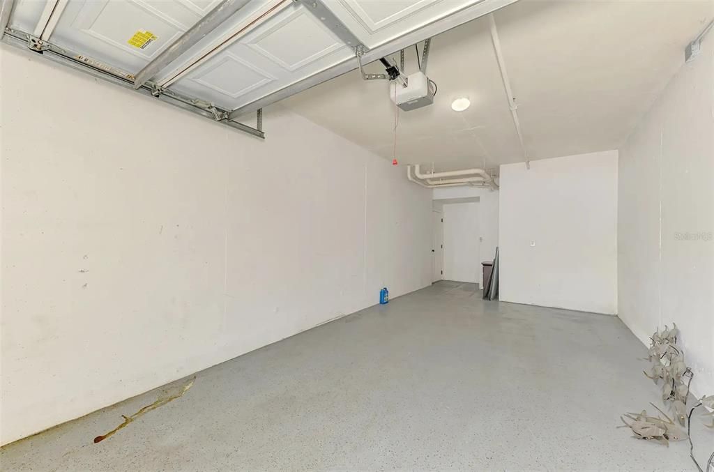 Active With Contract: $220,000 (2 beds, 2 baths, 1192 Square Feet)
