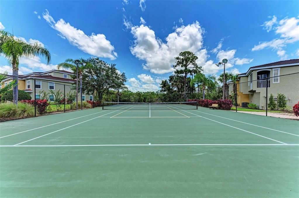 Active With Contract: $220,000 (2 beds, 2 baths, 1192 Square Feet)