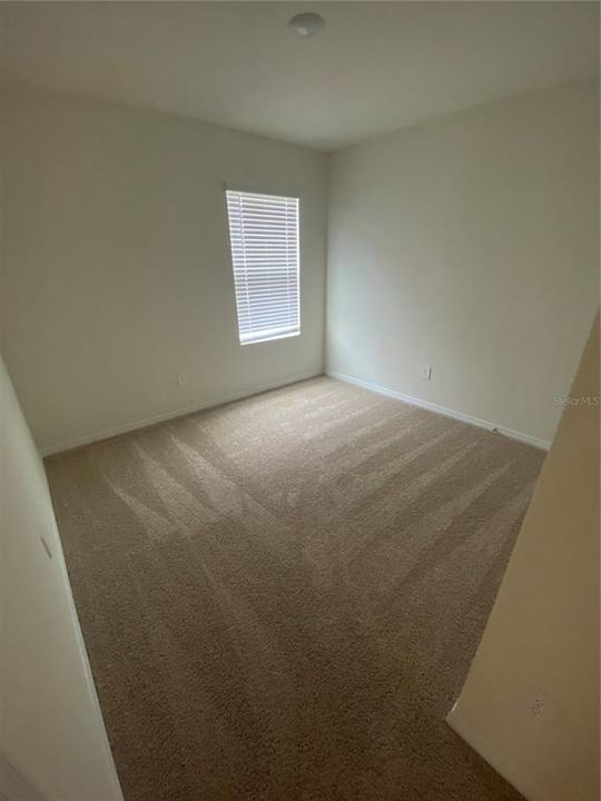 For Rent: $2,800 (4 beds, 2 baths, 1828 Square Feet)