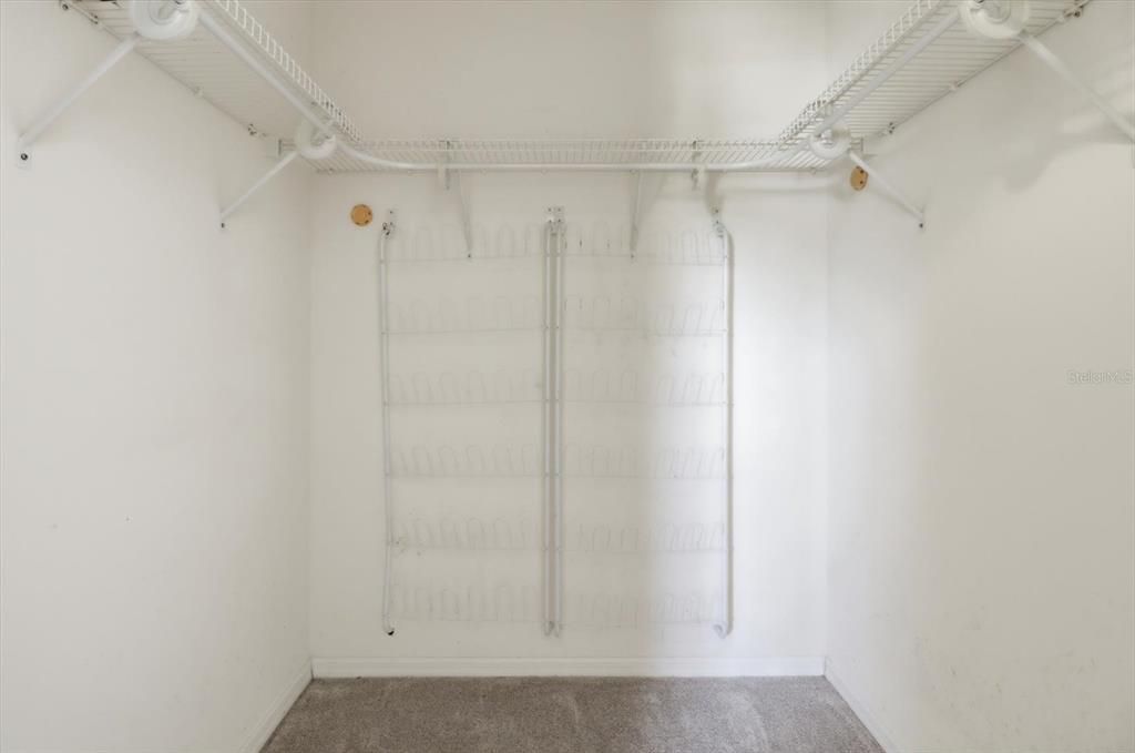 For Sale: $419,900 (3 beds, 2 baths, 2064 Square Feet)