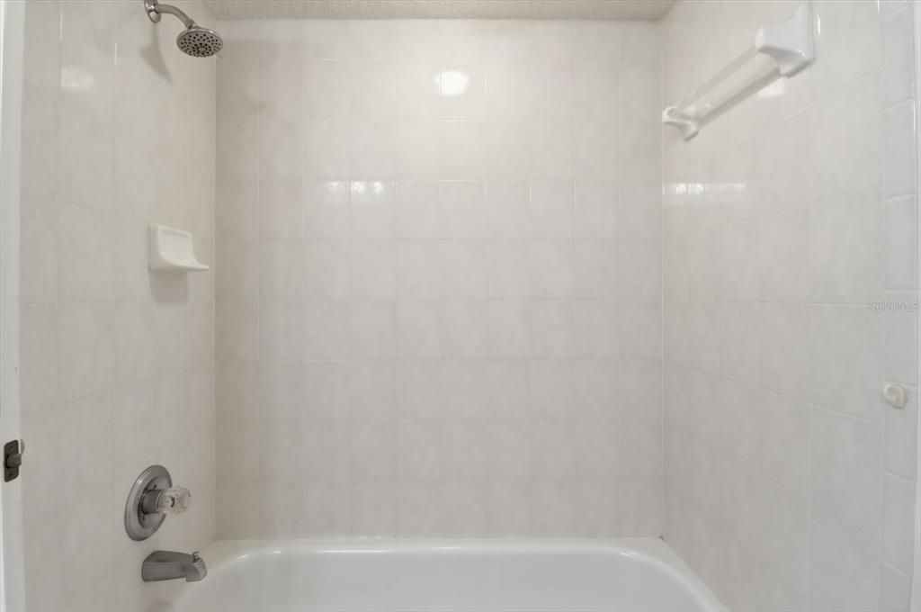 For Sale: $419,900 (3 beds, 2 baths, 2064 Square Feet)