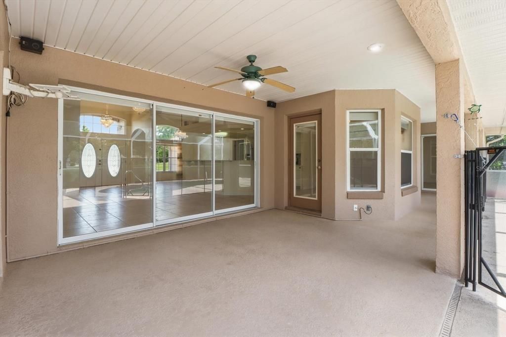 For Sale: $419,900 (3 beds, 2 baths, 2064 Square Feet)
