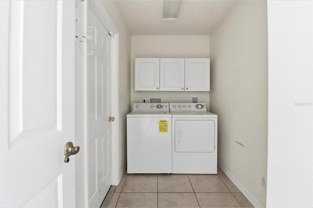 For Sale: $419,900 (3 beds, 2 baths, 2064 Square Feet)