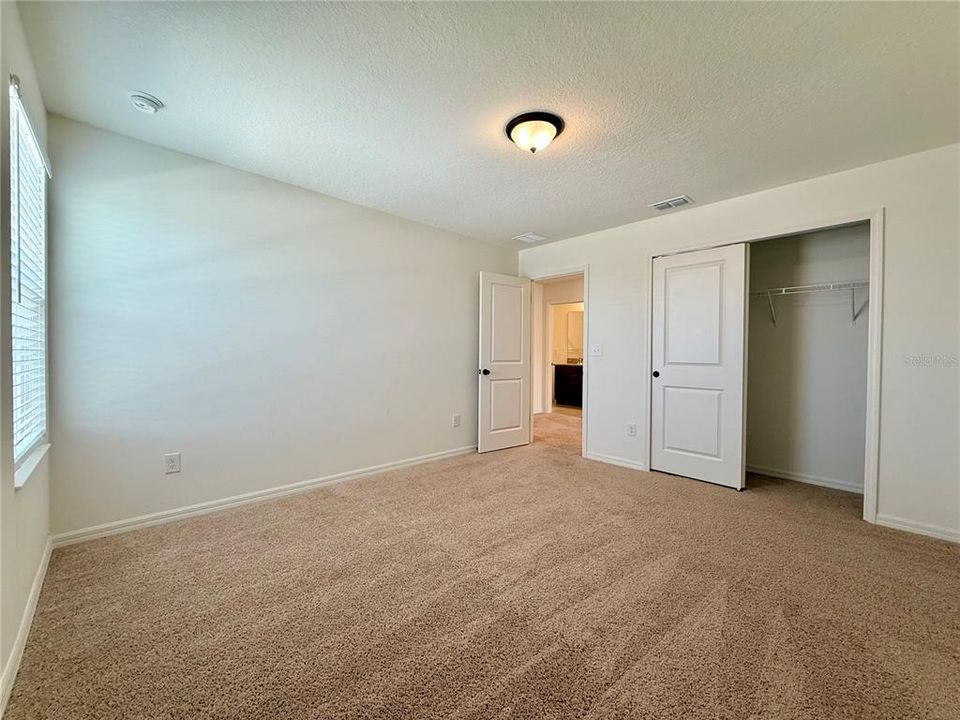 For Rent: $2,995 (5 beds, 3 baths, 2557 Square Feet)