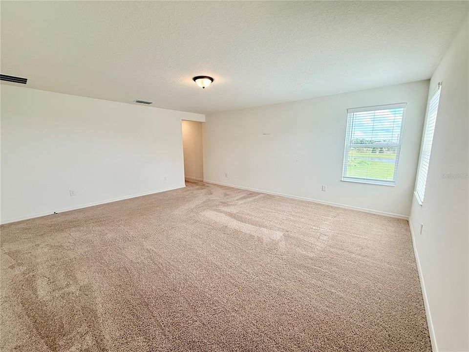 For Rent: $2,995 (5 beds, 3 baths, 2557 Square Feet)