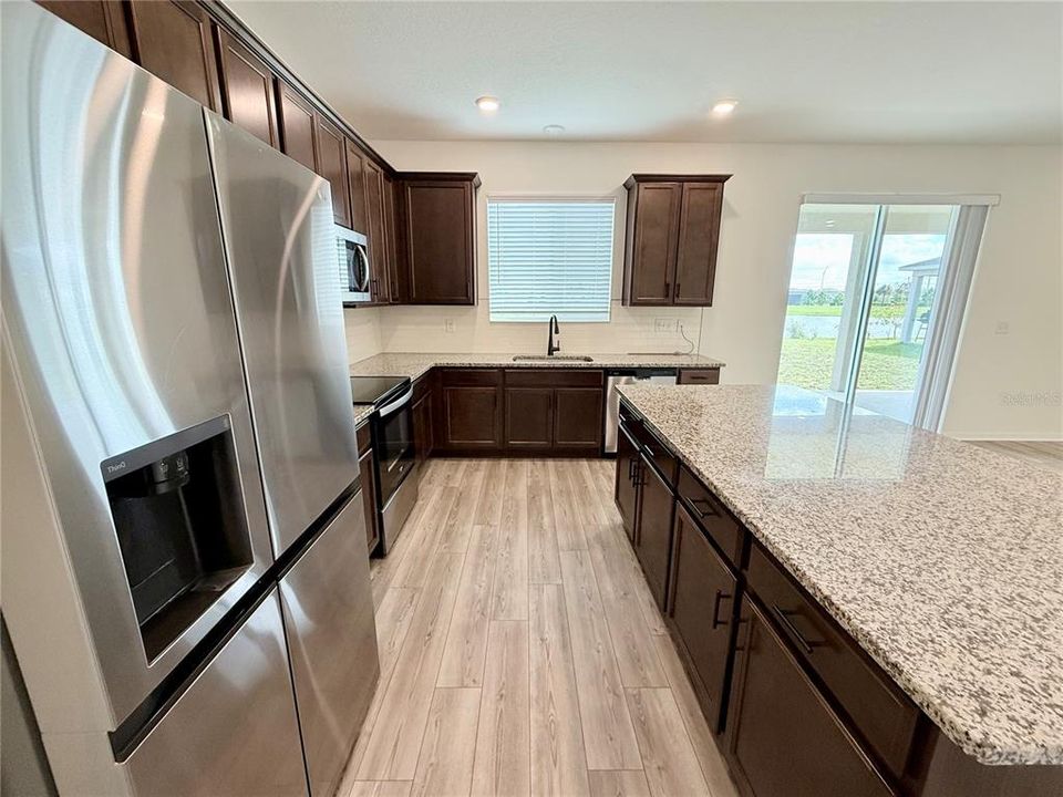 For Rent: $2,995 (5 beds, 3 baths, 2557 Square Feet)