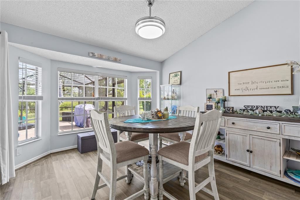 For Sale: $330,000 (2 beds, 2 baths, 1435 Square Feet)