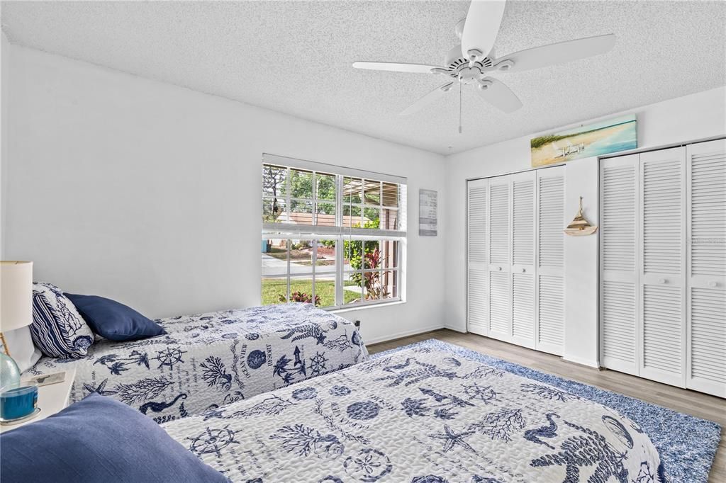 For Sale: $330,000 (2 beds, 2 baths, 1435 Square Feet)