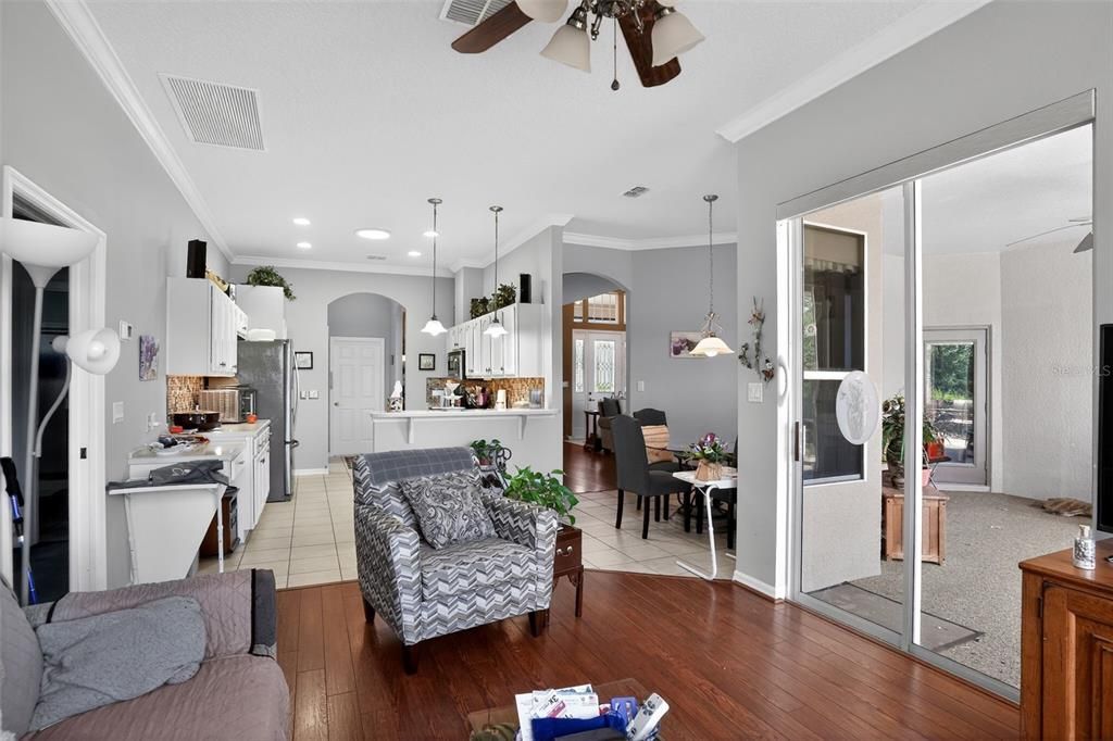 Active With Contract: $289,900 (2 beds, 2 baths, 2188 Square Feet)