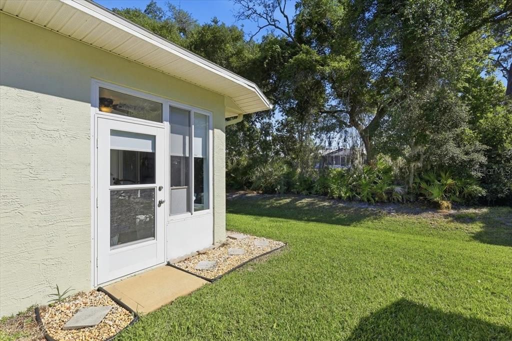 En Venta: $298,900 (3 camas, 2 baños, 1369 Pies cuadrados)