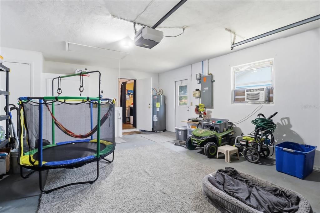 На продажу: $245,000 (3 спален, 2 ванн, 1339 Квадратных фут)