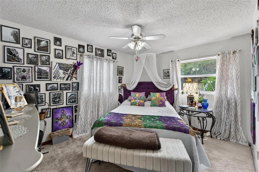 For Sale: $325,000 (3 beds, 2 baths, 1724 Square Feet)