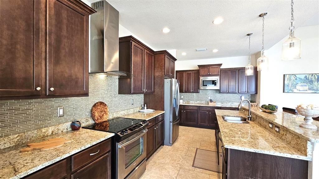 For Rent: $5,700 (3 beds, 2 baths, 2099 Square Feet)