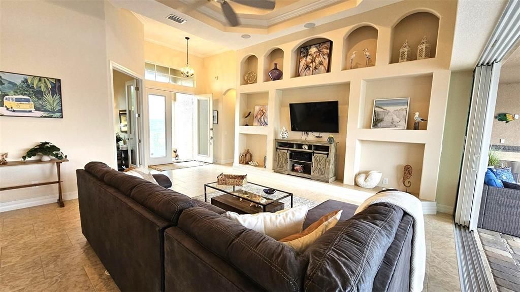 For Rent: $5,700 (3 beds, 2 baths, 2099 Square Feet)