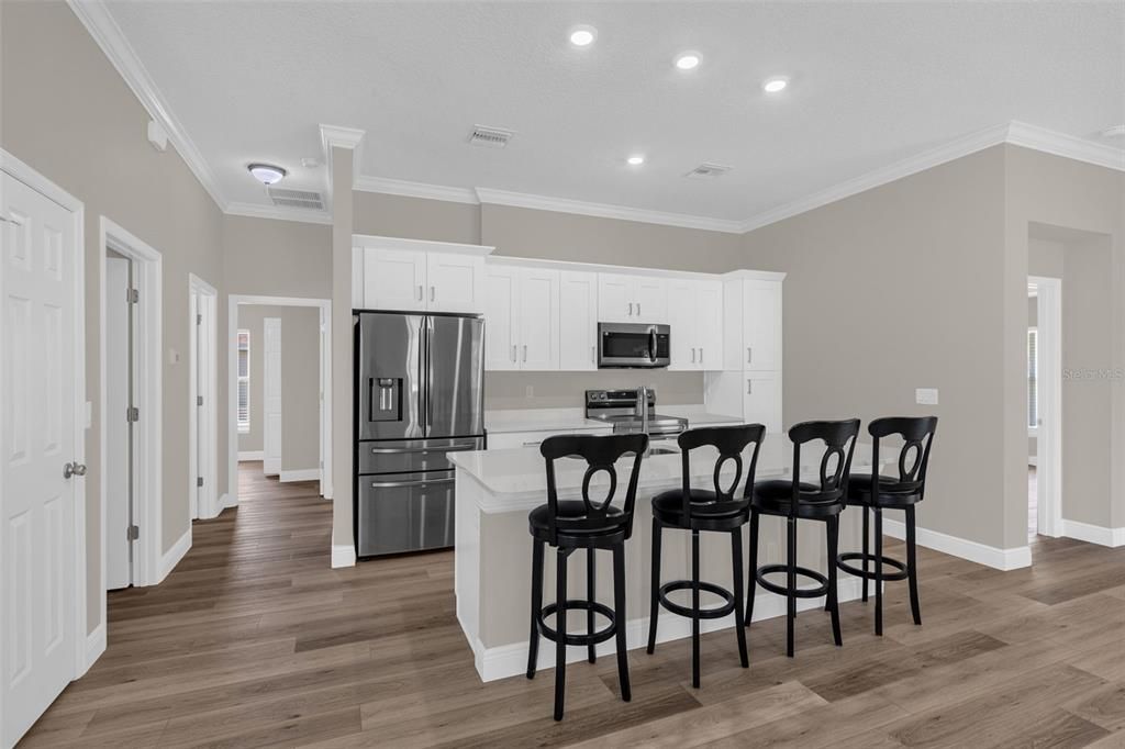 For Rent: $2,300 (3 beds, 2 baths, 1611 Square Feet)