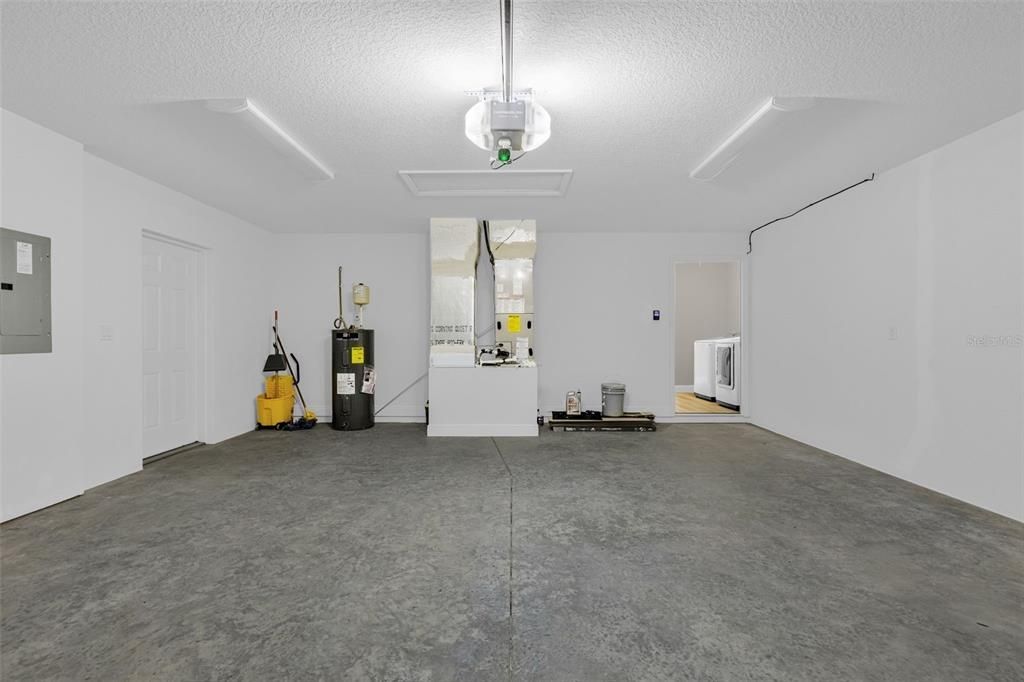 For Rent: $2,300 (3 beds, 2 baths, 1611 Square Feet)